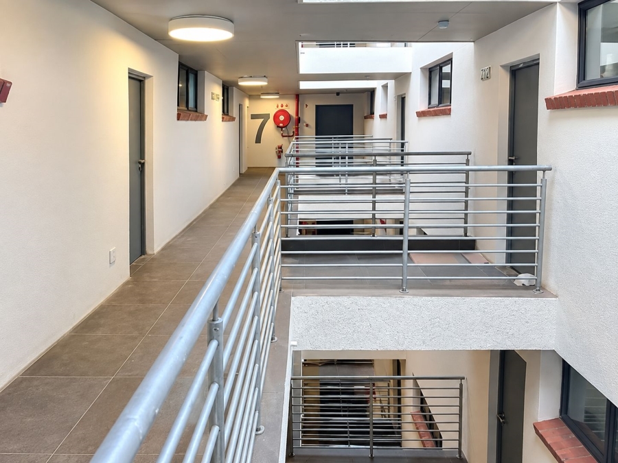 To Let 1 Bedroom Property for Rent in Observatory Western Cape
